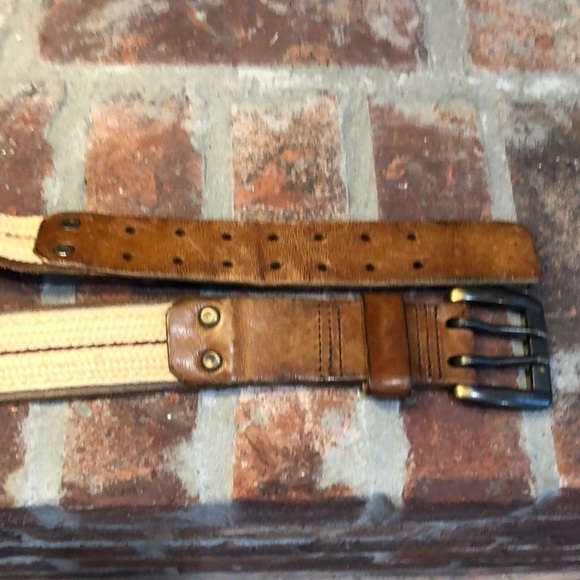 Leather and jute 2” wide belt. Buckle is 2.5”x2” with double prongs. Length 40”. - Picture 4 of 11